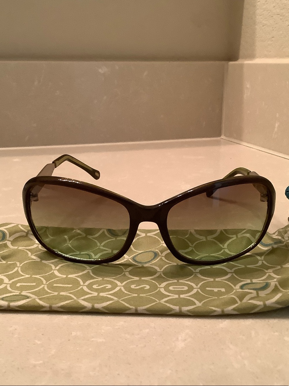 Women’s Fossil Stacia Green Gradient Sunglasses